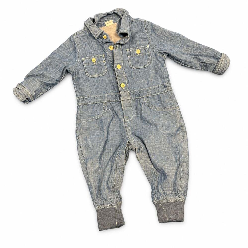 GAP unisex baby outfit. Linen Cotton
